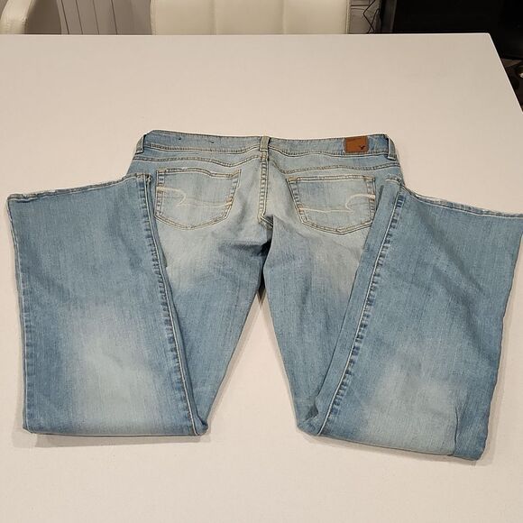 Lightwash American Eagle slim bootcut jeans size 10L - Picture 7 of 13